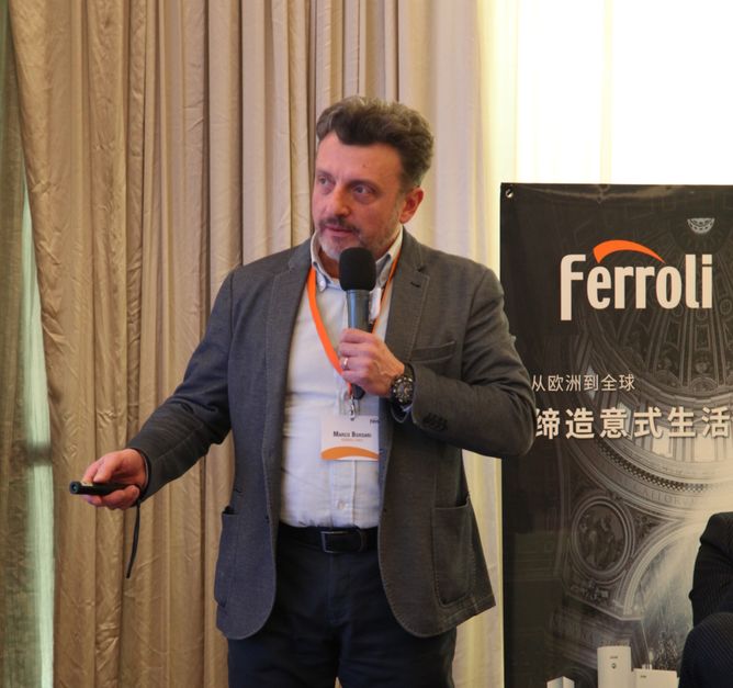 亲友游戏中心-亲友多乐斗-亲友天天坦克大战