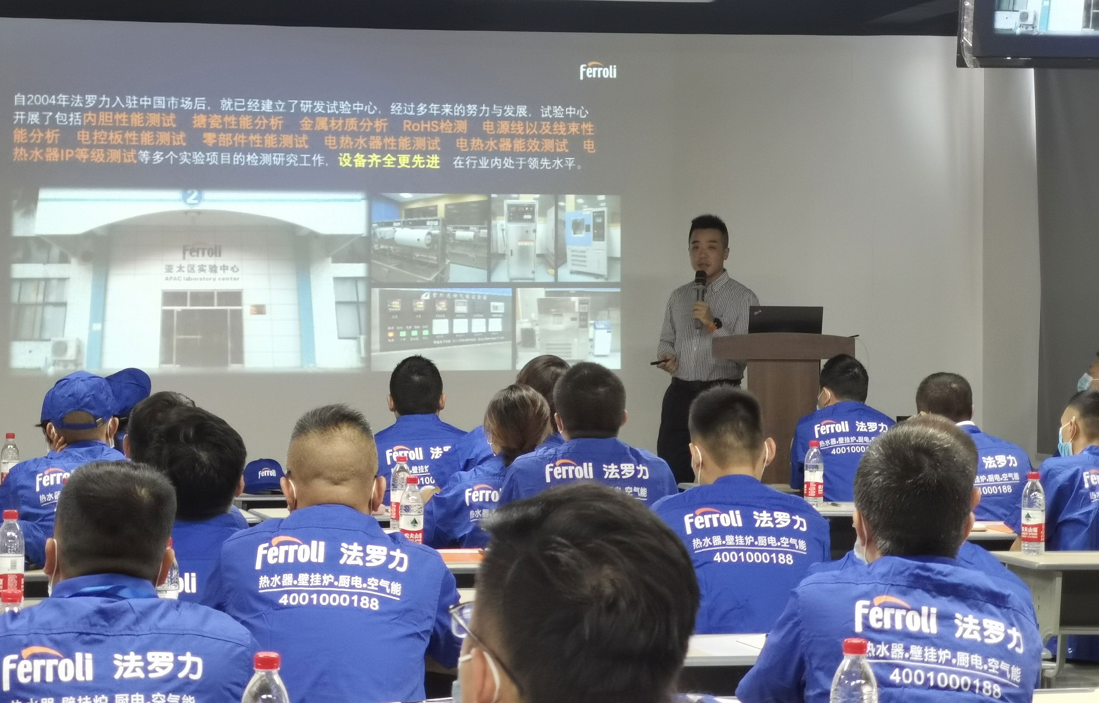 亲友游戏中心-亲友多乐斗-亲友天天坦克大战