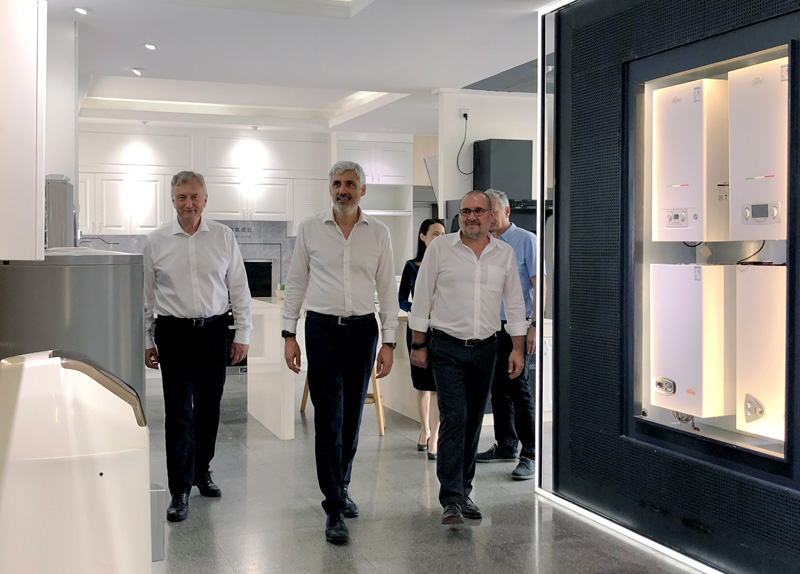 亲友游戏中心-亲友多乐斗-亲友天天坦克大战