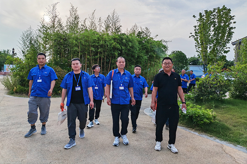 亲友游戏中心-亲友多乐斗-亲友天天坦克大战