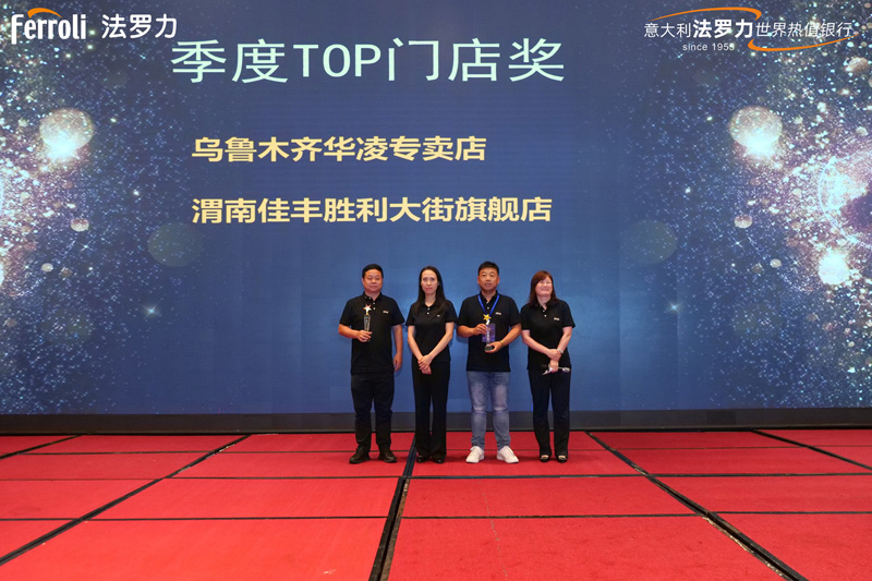 亲友游戏中心-亲友多乐斗-亲友天天坦克大战