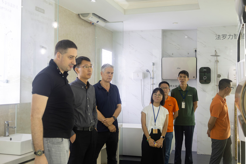 亲友游戏中心-亲友多乐斗-亲友天天坦克大战