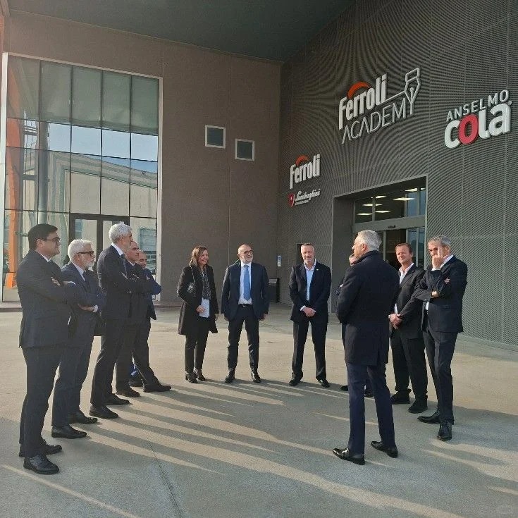 亲友游戏中心-亲友多乐斗-亲友天天坦克大战