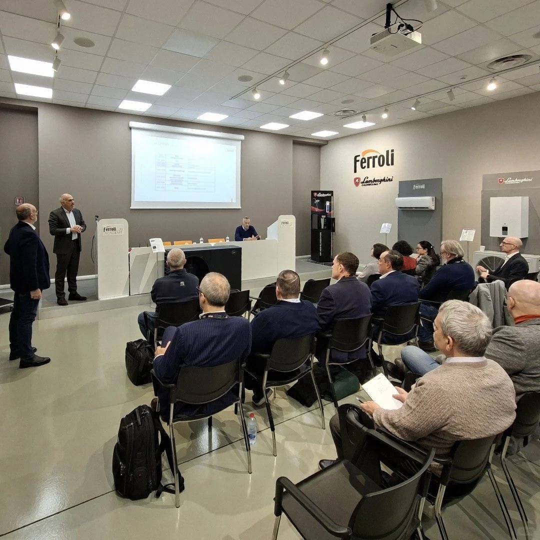 亲友游戏中心-亲友多乐斗-亲友天天坦克大战