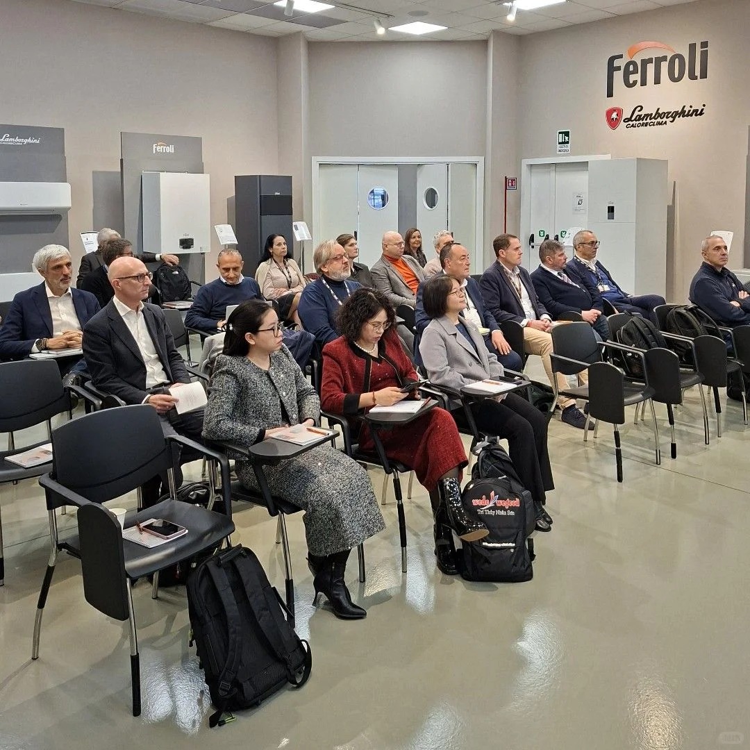 亲友游戏中心-亲友多乐斗-亲友天天坦克大战