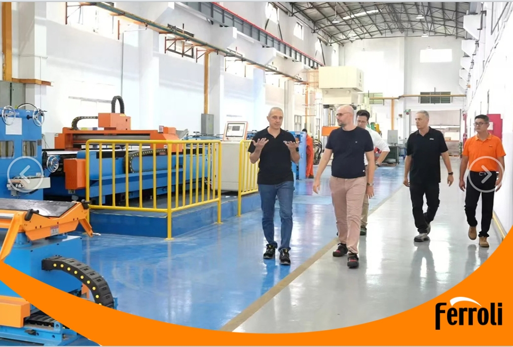 亲朋游戏中心CEO一行光临中国区广东出产基地视察